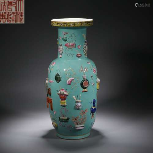 Qing Dynasty,Famille Rose Eight-Treasure Appreciation Bottle