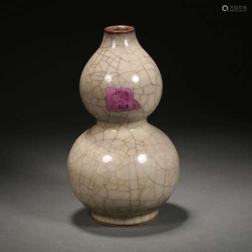 Ming  Dynasty,Official Kiln Gourd Bottle