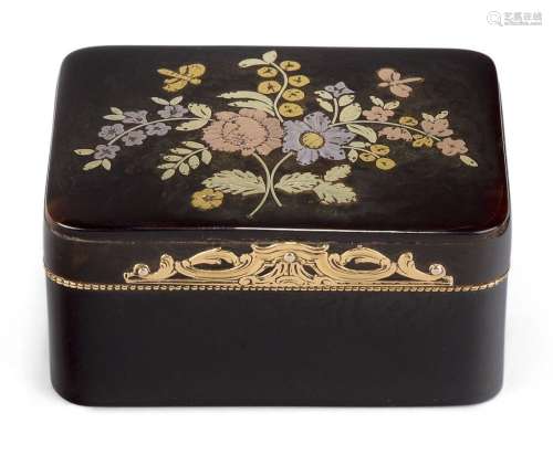 A Continental gold-mounted tortoiseshell snuff box, probably...