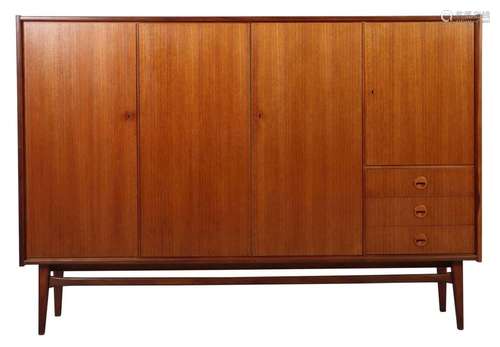 Stuttgarter Raumkunst-Highboard 1960er Jahre, gemarkt auf Pl...