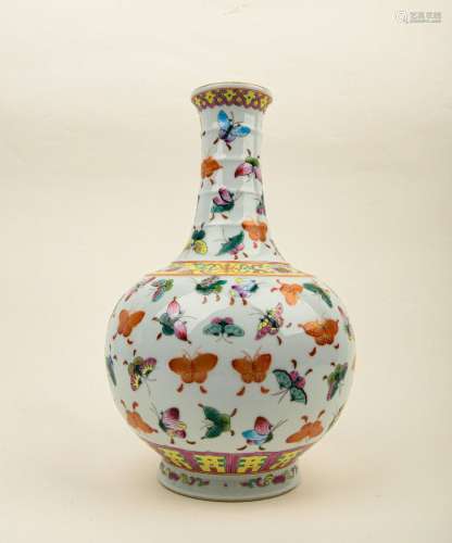 Pastel Ruyi Pattern Hundred Butterfly Bottle