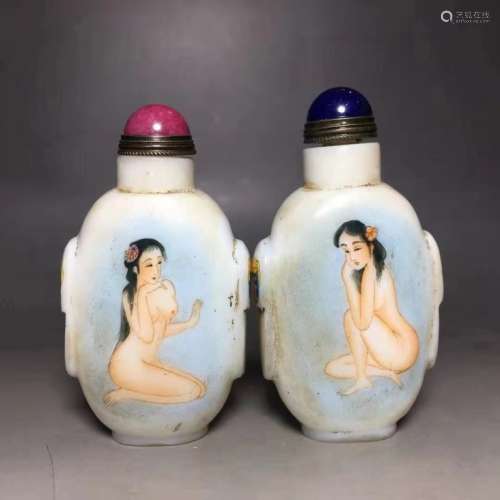 Two Chinese Snuff Bottle