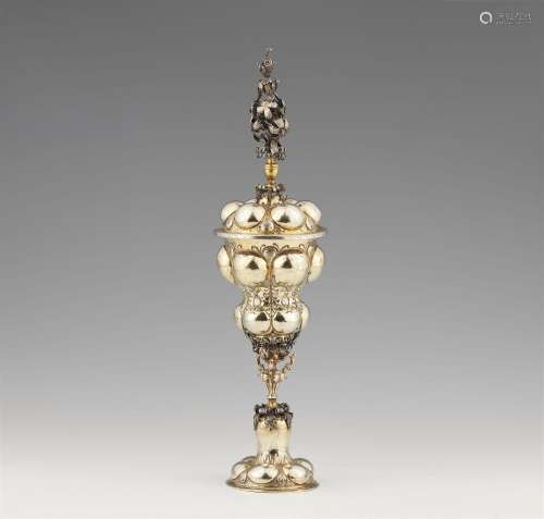 A Nuremberg silver gilt colombine cup