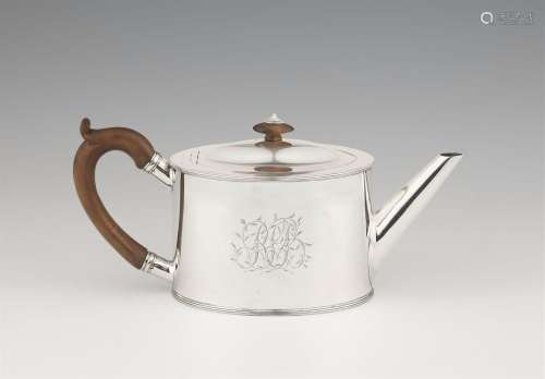 A George III London silver teapot