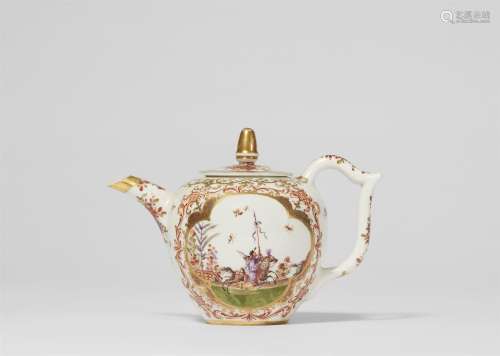 A small Meissen porcelain jug with Hoeroldt Chinoiseries