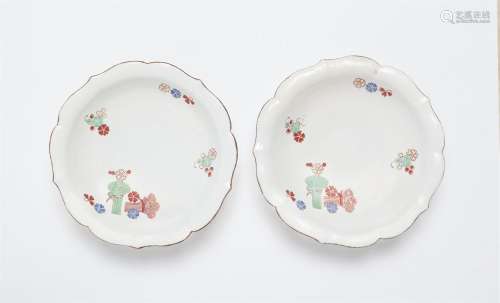 A pair of small Chantilly porcelain bowls