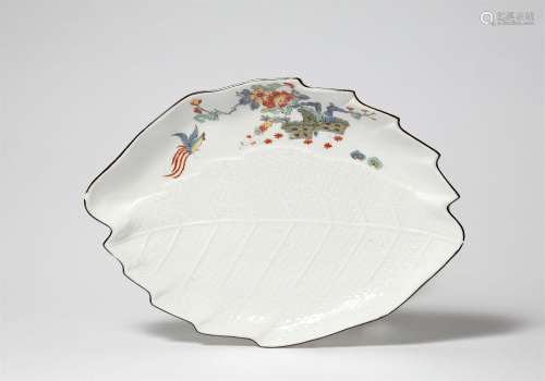 A Meissen porcelain sweetmeats dish with Chinoiserie decor