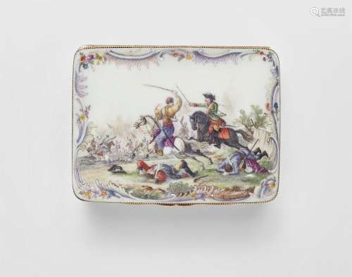 A Meissen porcelain snuff box with military scenes