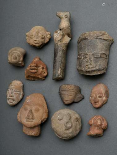 11 Präkolumbische Kleinobjekte aus Ton: u.a. Kopffragmente v...