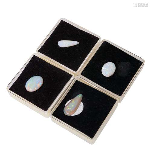 Konvolut von 4 Opal-Cabochons von zus. ca. 16,23 ct,