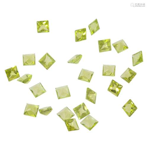 Konvolut 25 Peridots zus. 17,2 ct,