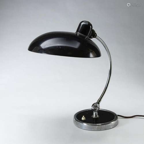 Bauhaus Schreibtischlampe Modell 6631 Kaiser-idell Entwurf C...