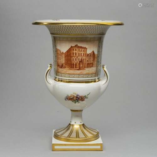 Kratervase Modell Reden mit Stadthaus und Blumenbukett mit I...