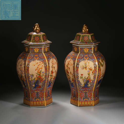 Qing Dynasty of China,Enamel Colored Square Bottle