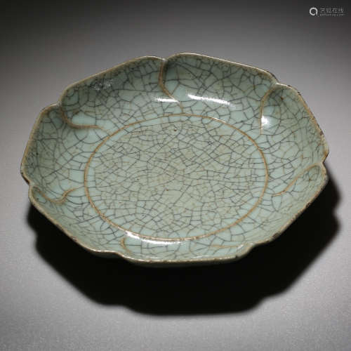 Song Dynasty of China,Official Kiln Flower Mouth Plate