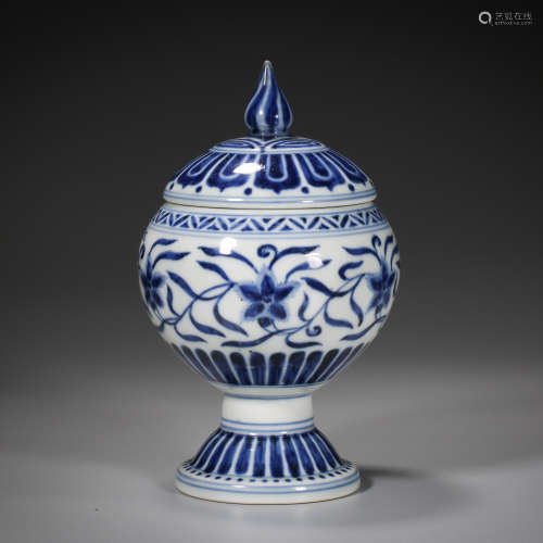 Ming Dynasty of China,Blue and White Flower Covered Jar