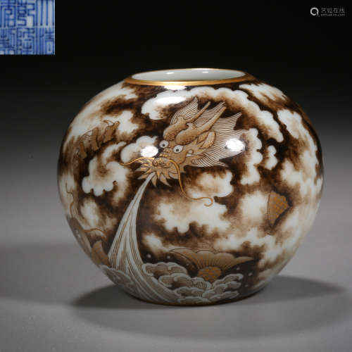 Qing Dynasty of China,Ink Colored Dragon Pattern Jar