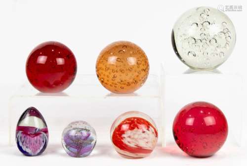 (Lot of 7) Glass paperweights