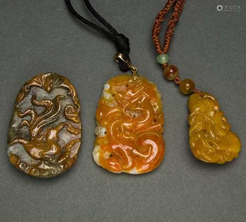 (lot of 3) Chinese russet jadeite pendants