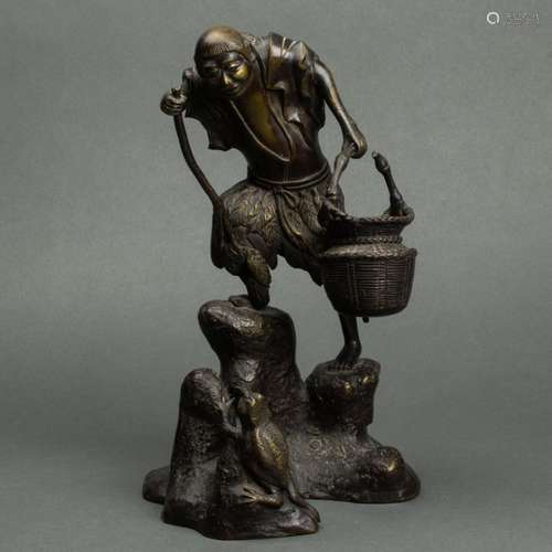 Japanese bronze figure of Ryu Kaisen with toad