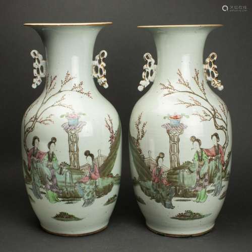 (lot of 2) Chinese enameled vases