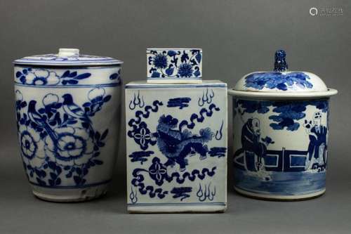 (lot of 3) Chinese blue and white lidded containers