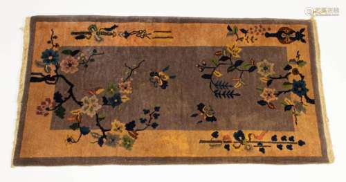 Chinese Art Deco rug, 2'7" x 5'