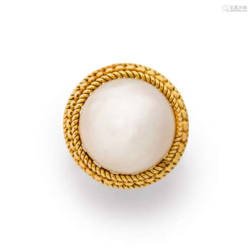 A mabé pearl and fourteen karat gold ring