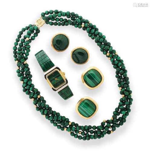 A group of malachite jewely