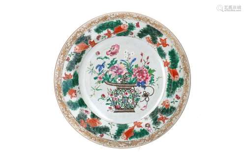A famille rose porcelain charger, decorated with goldfish an...