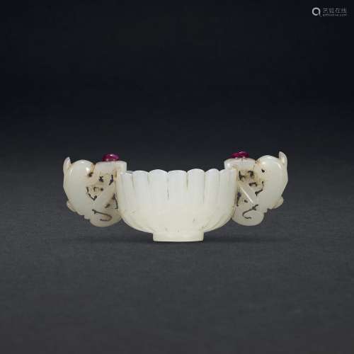A WHITE JADE TWIN-HANDLED 'RABBIT' CUP