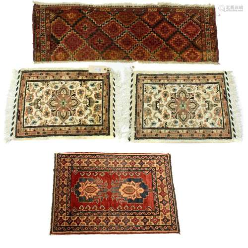 (lot of 4) Carpet group