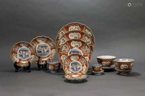 Set of Japanese Imari dinner service for twenty