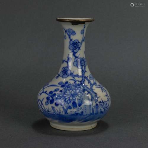 Vietnamese bleu de Hue bottle vase