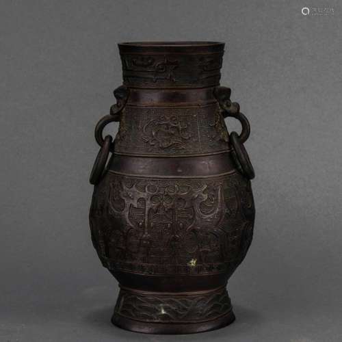 Chinese archaistic bronze hu vase