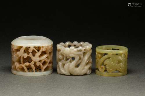 (lot 3) Chinese openwork jade archer's rings