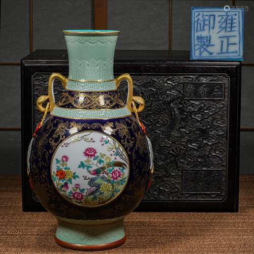 清 祭蘭釉開光琺瑯彩描金花鳥紋如意耳尊