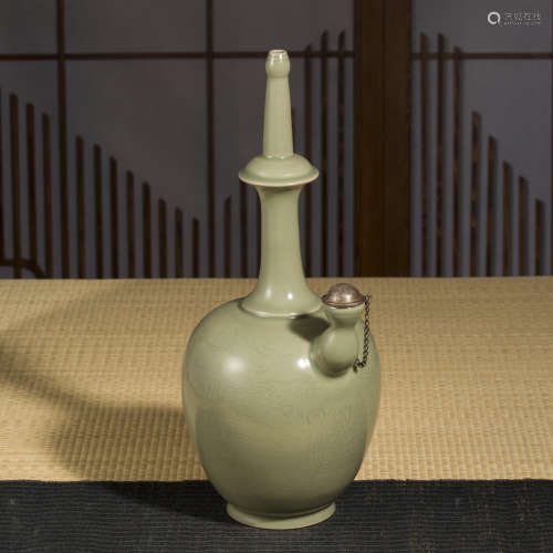 中國唐時期  越窯陰刻佛教人物包銀口淨瓶