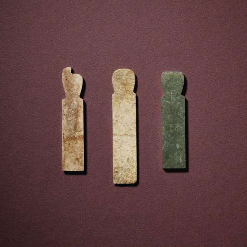 THREE JADE FIGURAL PLAQUESQIN DYNASTY (221-206 BC)
