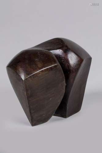 « Abstraction »<br />
Sculpture en bronze à patine brune. H....