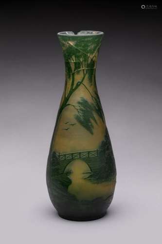 Georges Raspiller (1862-1952)<br />
Vase de forme balustre e...