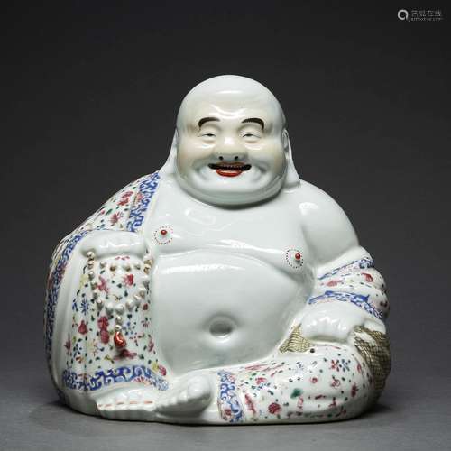 STATUETTE <br />
en porcelaine et émaux polychromes dans le ...