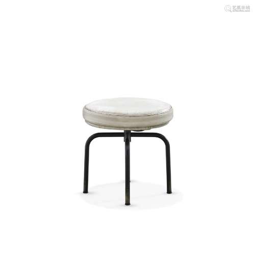 Sgabello 'LC8', produzione Cassina - 'LC8' stool, Cassina pr...