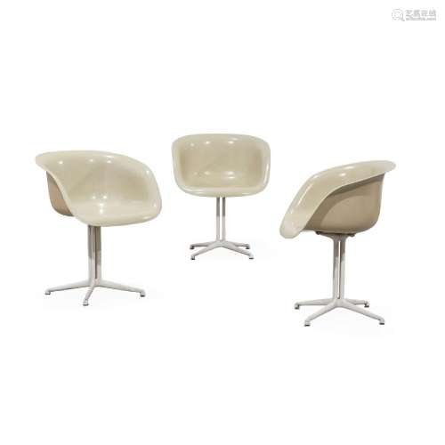 Tre poltroncine 'La Fonda' per Herman Miller - Three 'La Fon...