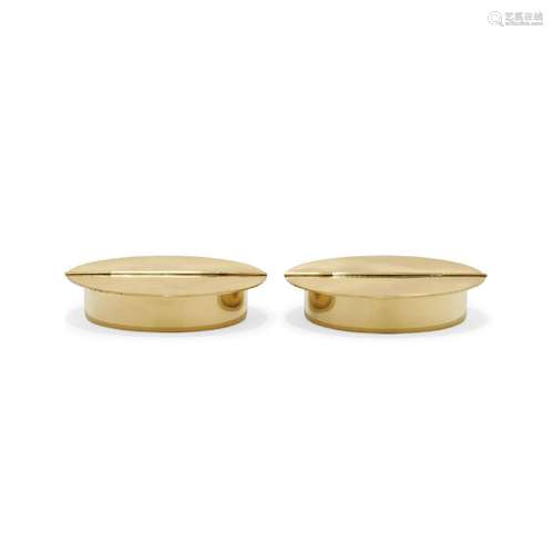 Due posacenere '0G7' - Two '0G7' ashtrays