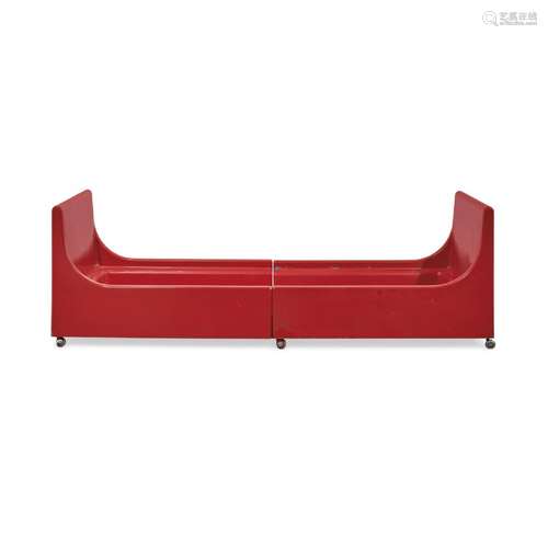 Letto modello '4550' per Kartell - '4550' bed for Kartell