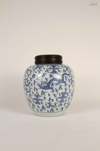 A Chinese 18th-19th century blue-and-white dragon jar