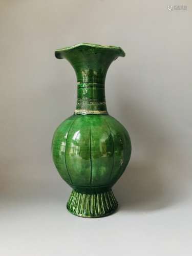 A Chinese 13th-century Jizhou kiln vase