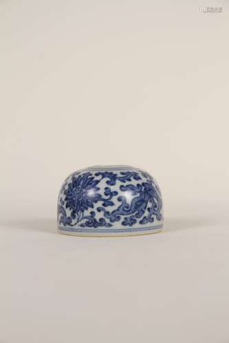 A Chinese blue-and-white dragon water bowl from the 18th to ...