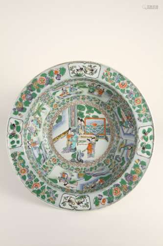 A large Chinese flower plate of the 18th-19th centuries